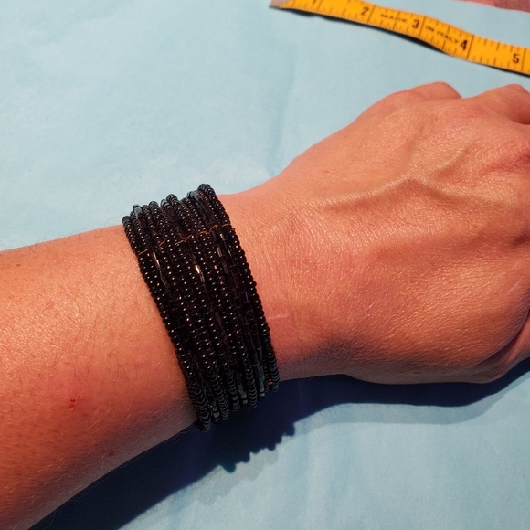 Beaded cuff bracelet, black - Picture 1 of 4